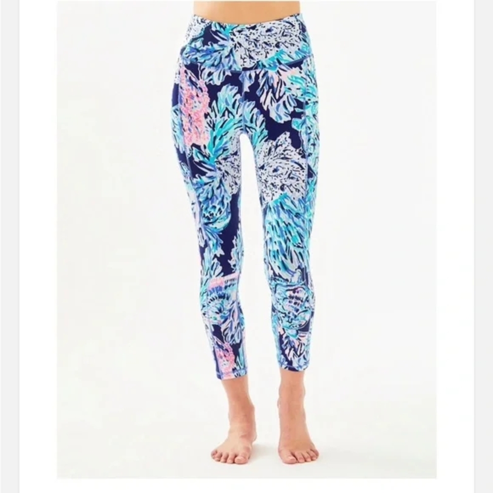 Lilly Pulitzer UPF 50+ Luxletic 24” High-Rise Midi Weekender Legging